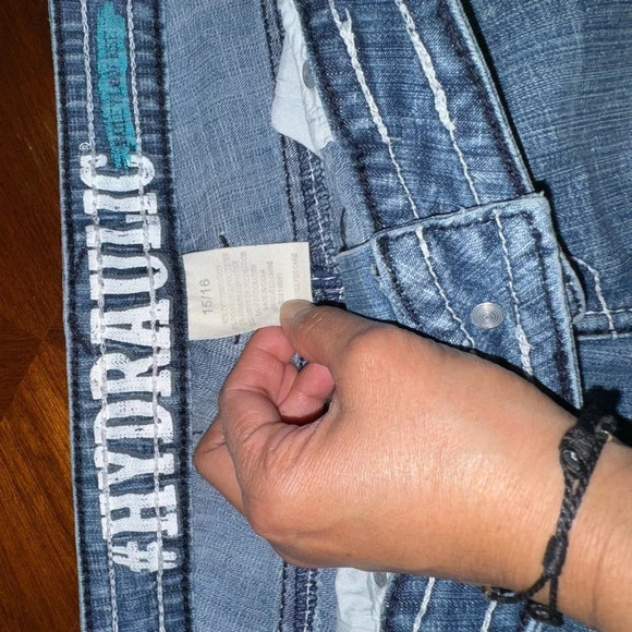 Hydraulic Jeans Cut Off Denim Thick Stitch Embroidered Shorts Size 15/16 - Picture 5 of 13